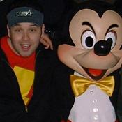 Mickey: Yo BoltBoy, check out the rack on that slice!